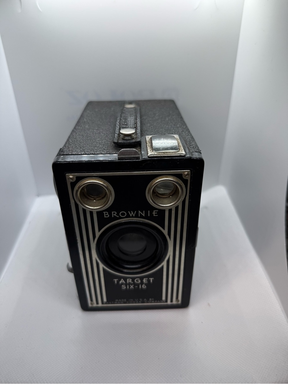 Kodak Brownie Target Six-16 1940s Six-16 film camera